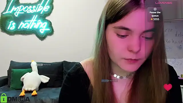 Snapshot of MiraaBloom chatting on November 2, 1:57 pm MiraaBloom online show from November 2, 1:57 pm