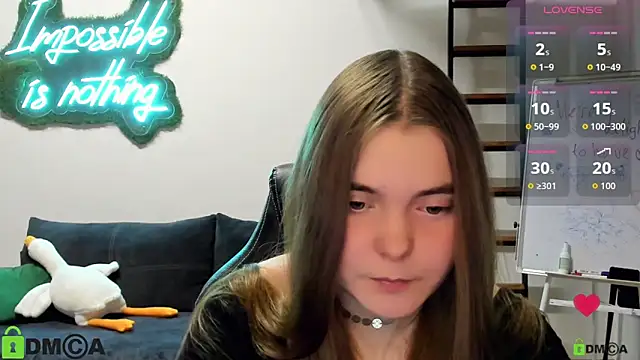 Snapshot of MiraaBloom chatting on November 16, 2:22 pm MiraaBloom online show from November 16, 2:22 pm