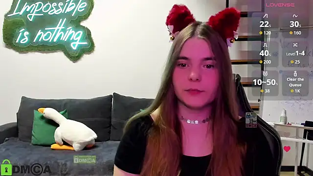 Snapshot of MiraaBloom chatting on November 24, 2:17 pm MiraaBloom online show from November 24, 2:17 pm