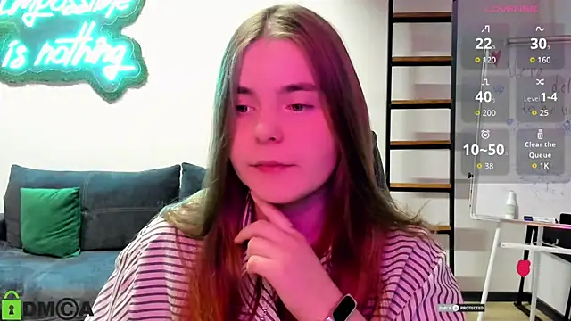 Snapshot of MiraaBloom chatting on December 3, 2:26 pm MiraaBloom online show from December 3, 2:26 pm