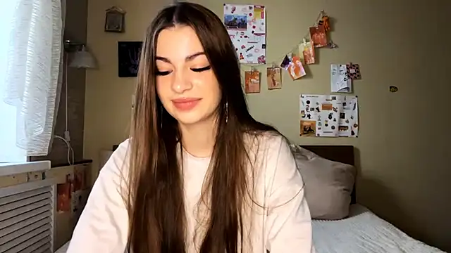 Snapshot of TheRealAnna chatting on November 4, 8:57 am TheRealAnna online show from November 4, 8:57 am