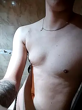 Snapshot of Danii2005 chatting on November 30, 11:03 am Danii2005 online show from November 30, 11:03 am