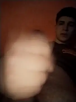 Snapshot of Danii2005 chatting on December 1, 1:43 am Danii2005 online show from December 1, 1:43 am