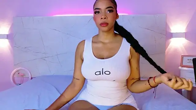 Lorraine Jackson online show from November 13, 12:15 pm