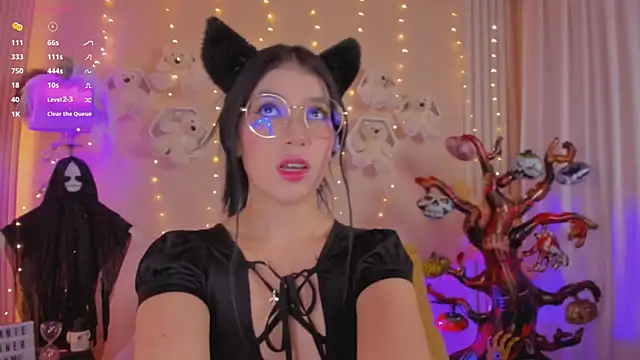 Snapshot of MelanieCorner1 chatting on October 30, 3:57 pm MelanieCorner1 online show from October 30, 3:57 pm