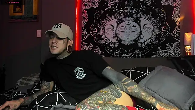 cleoo jhonny online show from April 13, 6:52 am