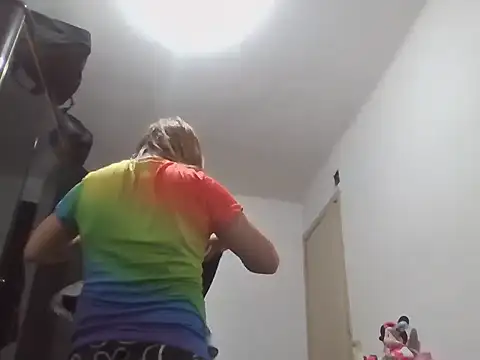 Eimy2025 online show from November 3, 5:03 pm