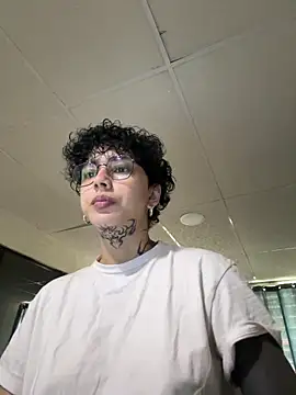 Abby Evanns1 online show from March 8, 3:05 pm