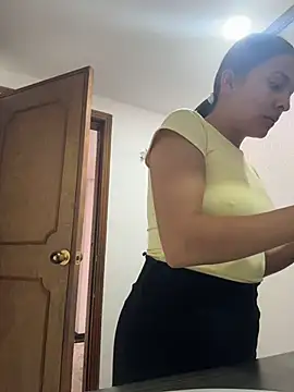 Talia Bonet online show from May 22, 3:28 pm