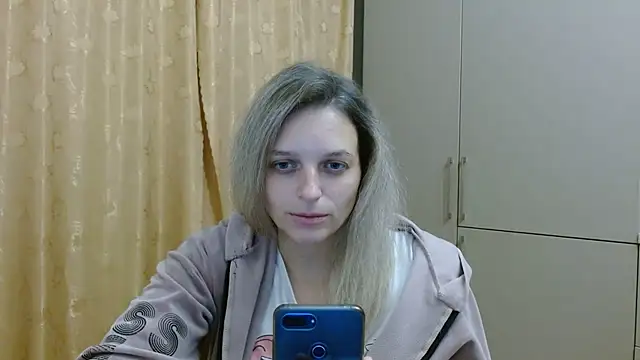 Snapshot of ElisSky301 chatting on October 20, 9:37 pm ElisSky301 online show from October 20, 9:37 pm