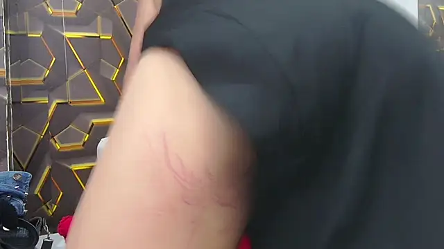 Snapshot of ashely_7 chatting on October 31, 6:31 pm ashely 7 online show from October 31, 6:31 pm