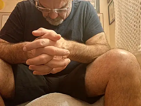 Snapshot of pena633 chatting on December 4, 3:27 am pena633 online show from December 4, 3:27 am