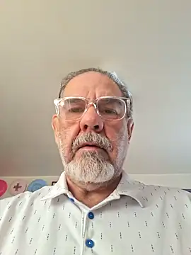 Snapshot of pena633 chatting on December 15, 3:16 pm pena633 online show from December 15, 3:16 pm