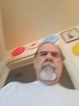 Snapshot of pena633 chatting on February 11, 9:20 pm pena633 online show from February 11, 9:20 pm