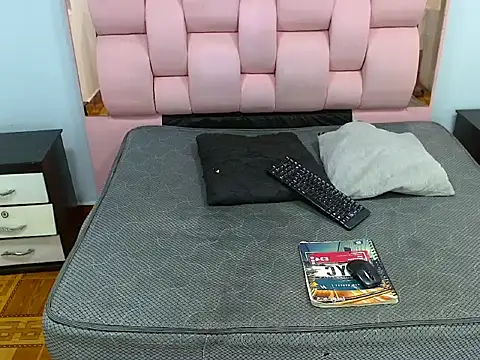 Snapshot of Yordi_Alpha chatting on December 15, 7:29 pm Yordi Alpha online show from December 15, 7:29 pm