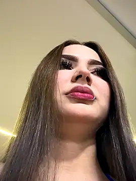 Snapshot of Beella1_ chatting on October 26, 4:07 am Beella1 online show from October 26, 4:07 am