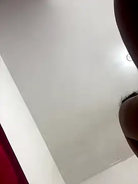 Snapshot of NataliaaMiller_ chatting on December 2, 11:15 am NataliaaMiller online show from December 2, 11:15 am