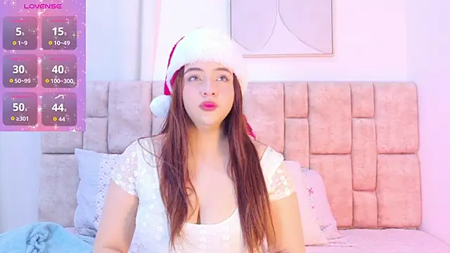 Snapshot of Karina_Wong chatting on December 16, 7:30 pm Karina Wong online show from December 16, 7:30 pm