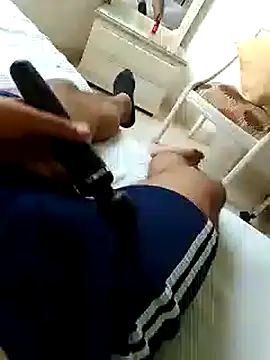 Alexxx feethis online show from November 10, 8:19 pm