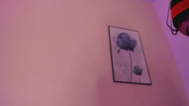 Snapshot of YariRose chatting on January 16, 1:59 pm YariRose online show from January 16, 1:59 pm