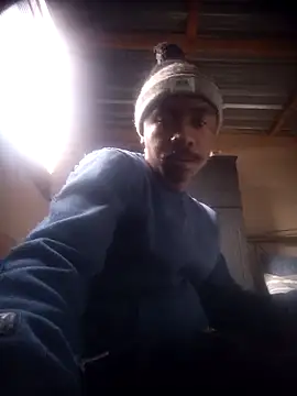 Pussylover911o online show from November 24, 12:38 pm