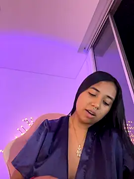 aly nicols online show from November 6, 5:08 am