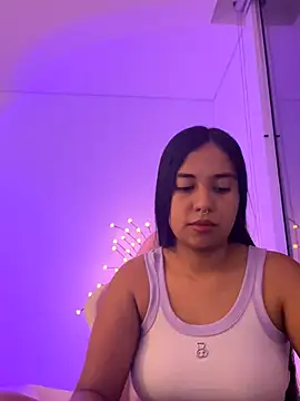 aly nicols online show from November 21, 5:17 am