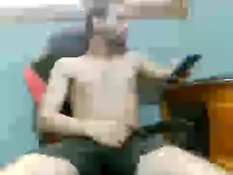 Snapshot of DevilDgrim chatting on June 21, 12:30 pm DevilDgrim online show from June 21, 12:30 pm