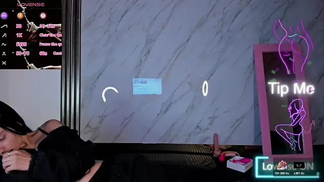 Snapshot of Sasha_Blonde chatting on October 30, 3:08 am Sasha Blonde online show from October 30, 3:08 am