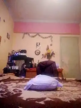 Snapshot of Mairi702 chatting on November 7, 4:45 am Mairi702 online show from November 7, 4:45 am