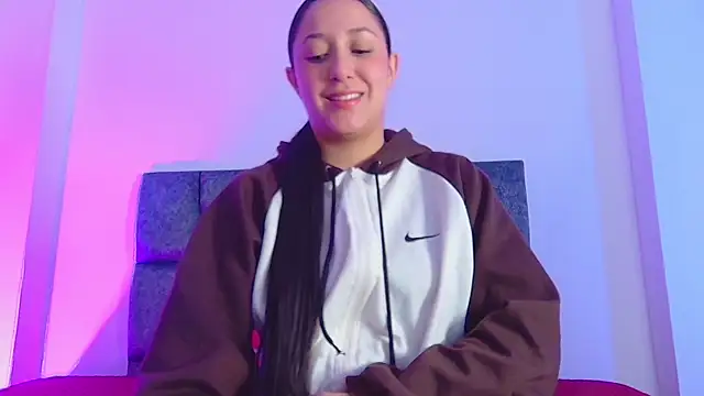 Snapshot of kittymonroe1 chatting on December 5, 6:26 pm kittymonroe1 online show from December 5, 6:26 pm