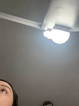 Snapshot of Selena_Roa chatting on November 8, 1:22 pm Selena Roa online show from November 8, 1:22 pm