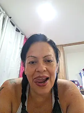 viviana-sexi online show from May 28, 3:59 am