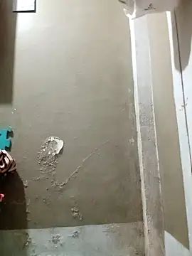 Snapshot of Creamy_Pussycat28 chatting on November 15, 9:11 pm Creamy Pussycat28 online show from November 15, 9:11 pm