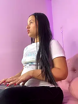 Snapshot of PaulaCruz01 chatting on October 29, 2:36 am PaulaCruz01 online show from October 29, 2:36 am