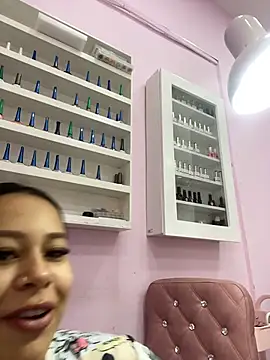 Snapshot of PaulaCruz01 chatting on December 13, 8:47 pm PaulaCruz01 online show from December 13, 8:47 pm
