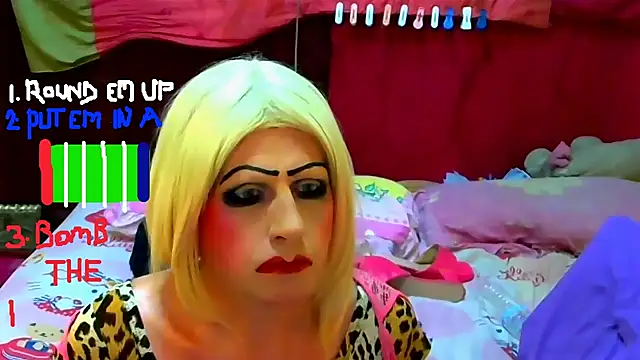 Snapshot of horni4luv chatting on February 19, 6:59 pm horni4luv online show from February 19, 6:59 pm