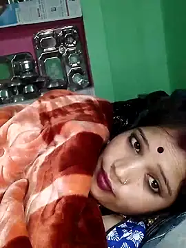 Snapshot of Bhumika_Love chatting on November 14, 1:37 am Bhumika Love online show from November 14, 1:37 am