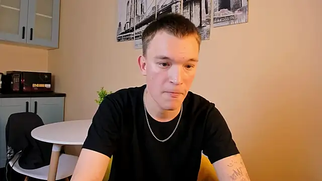 Snapshot of Derek_Banville chatting on November 9, 8:07 pm Derek Banville online show from November 9, 8:07 pm