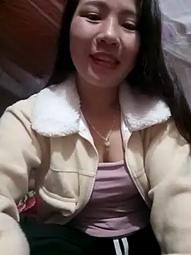 Snapshot of -Lanaa- chatting on December 5, 8:16 pm -Lanaa- online show from December 5, 8:16 pm