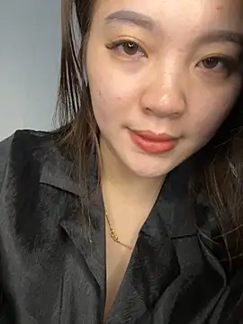 Snapshot of helo-kitty chatting on November 3, 8:48 am helo-kitty online show from November 3, 8:48 am