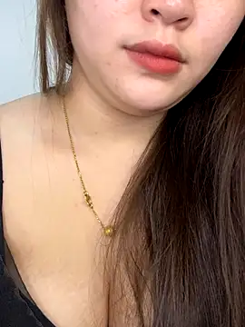 Snapshot of helo-kitty chatting on November 8, 2:39 pm helo-kitty online show from November 8, 2:39 pm