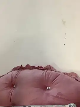 Snapshot of helo-kitty chatting on November 15, 1:51 pm helo-kitty online show from November 15, 1:51 pm