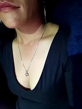 Snapshot of Phantamay chatting on November 5, 11:16 pm Phantamay online show from November 5, 11:16 pm