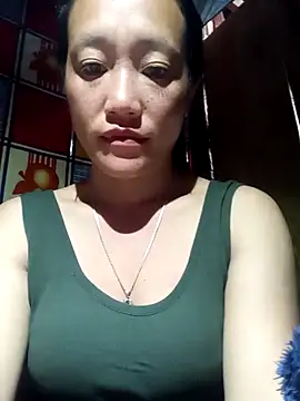 Snapshot of Phantamay chatting on November 14, 1:04 am Phantamay online show from November 14, 1:04 am