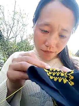 Snapshot of Phantamay chatting on November 23, 7:19 am Phantamay online show from November 23, 7:19 am