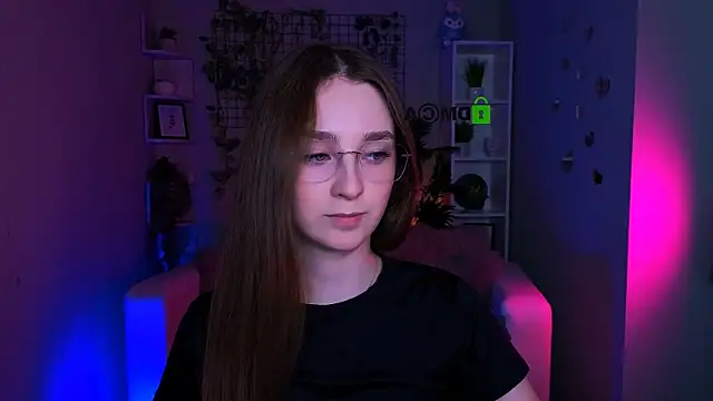 Snapshot of alisabliss chatting on June 18, 7:07 pm alisabliss online show from June 18, 7:07 pm