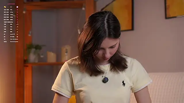 KateCahee online show from April 14, 1:33 am