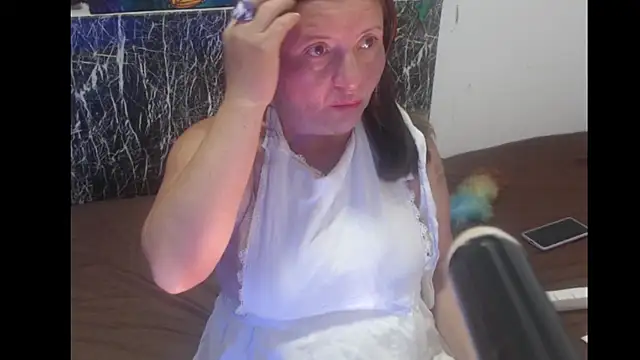 Debora Cienfuegos25 online show from November 26, 1:06 am