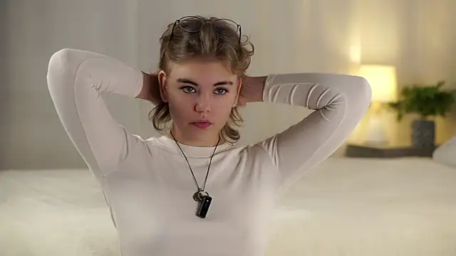 Snapshot of MelodyBaur chatting on November 2, 11:34 am MelodyBaur online show from November 2, 11:34 am